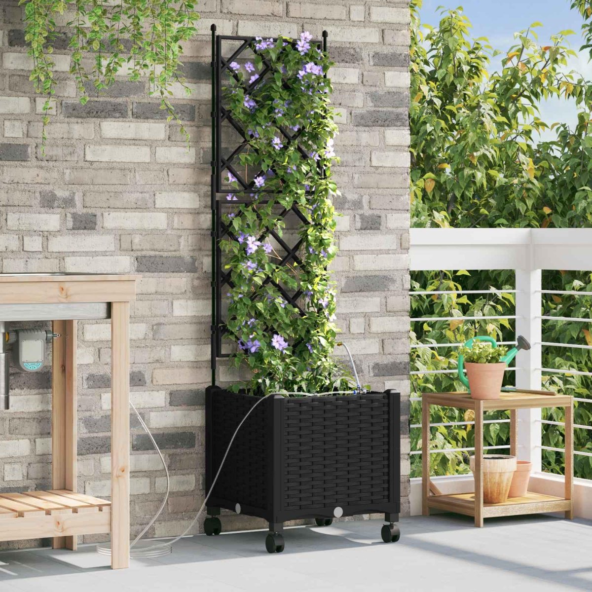 Havekrukke med vanding, hjul og espalier 40 x 40 x 148 cm sort